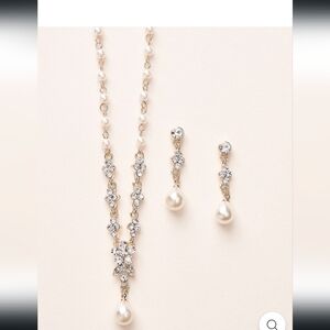 Darteth Colburn primrose jewelry set